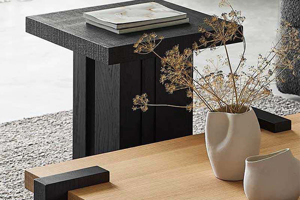 Vases & Decorative Objects