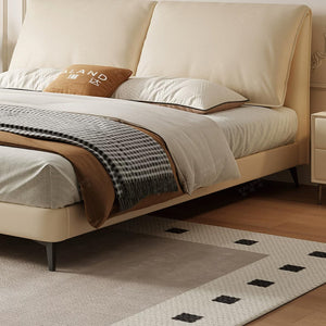 Minimalist Elephant Ear Bed