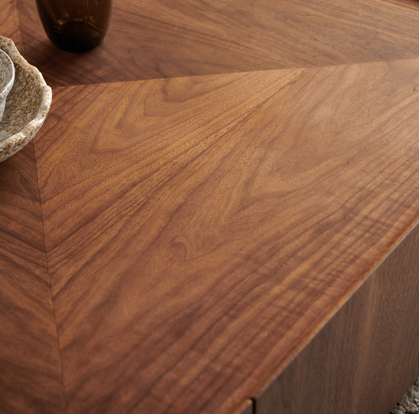 35.4-inch coffee table, square walnut wood design, suitable for living room. Walnut wood material, suitable for bedroom, living room and office