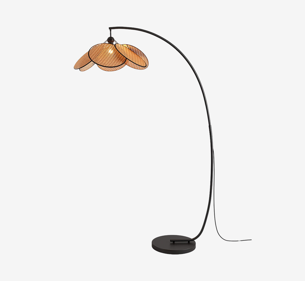 Modern Arched Floor Lamp with Rattan Petal Shade – Boho Wicker Standing Lamp for Living Room – Japandi Style Over-Sofa Light