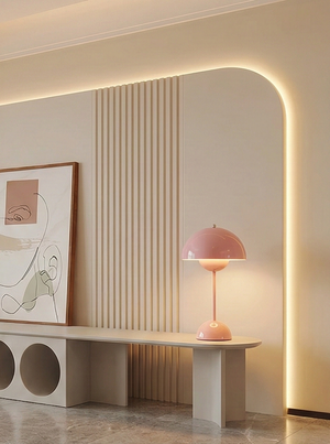 Bud-shaped Table Lamp