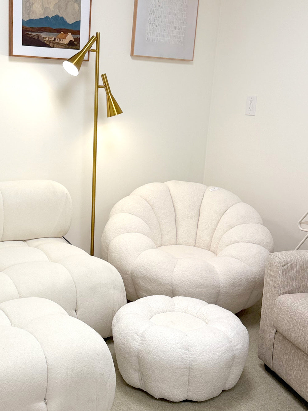Swivel Accent Chair