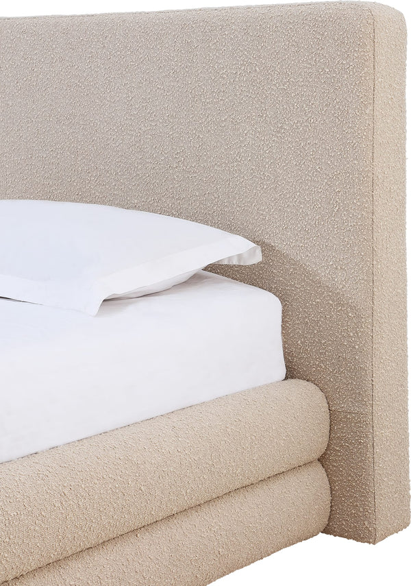 Maya Upholstered Platform Bed in Brun Boucle (2026)